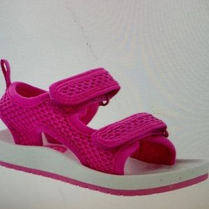 NWT-Toddler Girls Carter’s Wren Pink Sandals